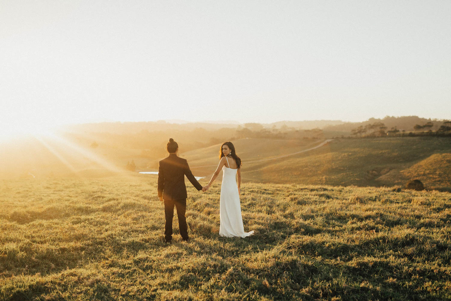 Bride and groom in hinterland / wedding photography